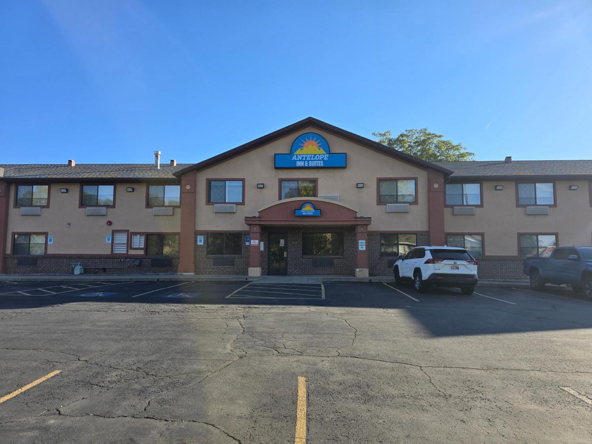 Antelope Inn & Suites Clearfield Exterior foto